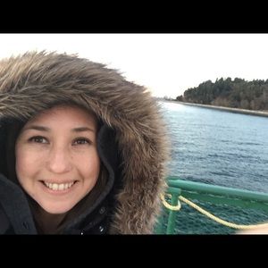 Meet your Posher, Briana